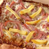 Canadian Bacon, Sweet Onion, and Apple Pizza_image