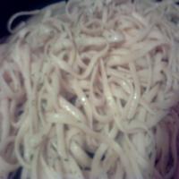 Linguine with Garlic and Oil image