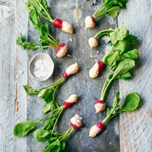 Radishes dipped in brown butter_image