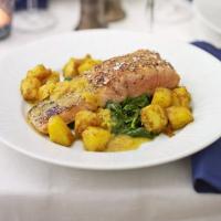 Spice-crusted salmon with sautéed potatoes & spinach image