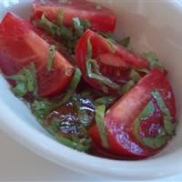 10-Minute Tomato Basil Salad_image