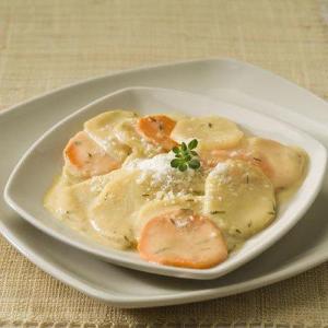 Sweet and White Scalloped Potatoes_image