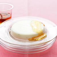 Honey-Yogurt Panna Cotta image