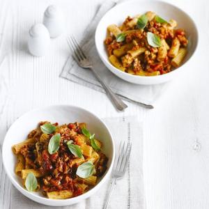 Low-fat turkey bolognese_image