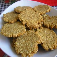 Easy Tasty Healthy (Ish) Flourless 2 Way Peanut Butter Cookies_image