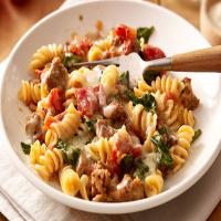 Tomato & Spinach Pasta with Sausage_image