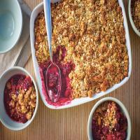 Mixed Berry Crumble With Oats and Almonds_image