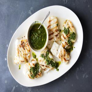 Grilled Fish With Salsa Verde_image