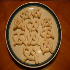 Gluten-Free Pretzel Cookies_image