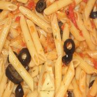Penne With Roasted Red Pepper, Artichoke, & Garlic Puree image