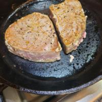 Pan Seared Tuna Steak_image
