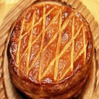 Puff Pastry Cake with Almond Cream_image