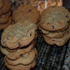 Soft & Sweet Chocolate Chip Cookies_image
