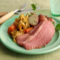 Corned Beef and Cabbage with Herb Buttered Potatoes_image