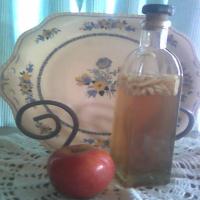 Homemade Amaretto Almond Liqueur_image