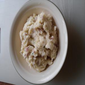 Red Potato Roasted Garlic Mashed Potatoes Recipe - (4.5/5)_image