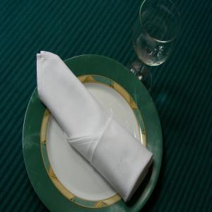 Serviette/Napkin Folding,, a Simple Elegant Cylinder image