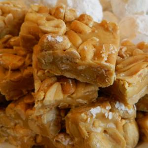 Salted Nut Roll Squares_image
