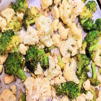 Easy Roasted Broccoli and Cauliflower_image