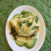 Avocado and Feta Egg White Omelet_image