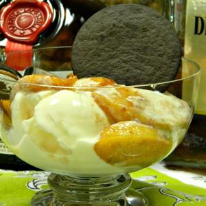Grand Marnier Apples with Ice Cream_image