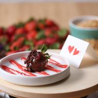 Chocolate Covered Strawberries: Berry Blizzard Recipe by Tasty image