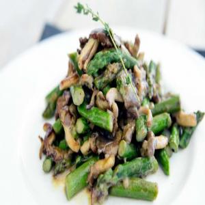 Asparagus-Mushroom Sauté with Cream_image