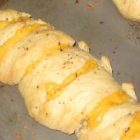 Twisted Garlic and Cheese Bread_image