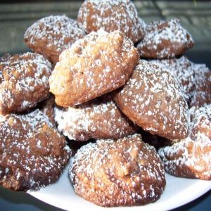 Chocolate Chunk Cookies With Pine Nuts_image