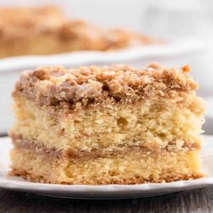Sour Cream Coffee Cake (cinnamon streusel) - The Chunky Chef_image