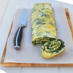Spinach and Cheddar Rolled Omelet Recipe - (4.6/5)_image