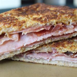Grilled Ham and Cheese With a Twist_image