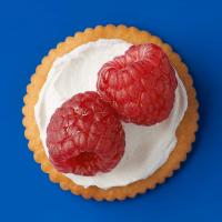 RITZ Berries and Creme Toppers_image