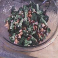 Souplantation's Joan's Broccoli Madness Salad (Sweet Tomatoes)_image