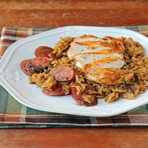 One-Pot Spicy Dirty Rice with Chicken and Sausage - Emily Bites_image
