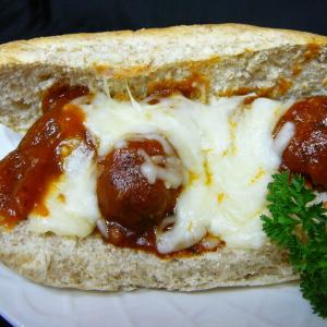 Meatball Grinders with a Yummy Sauce_image