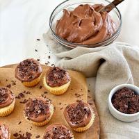 Chocolate Sour Cream Frosting_image