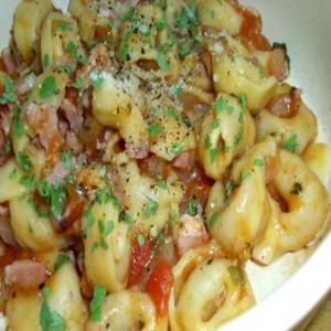 One Pot Pasta With Bacon Tomato and Ricotta_image