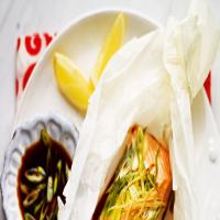 Salmon en Papillote with Ginger & Soy recipe_image
