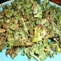 Spicy Thai Ginger Kale Chips image