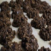 No-Bake Dairy-Free Vegan Chocolate Oatmeal Cookies_image