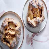 Apple and Nut-Butter Puff Pastry Tarts_image