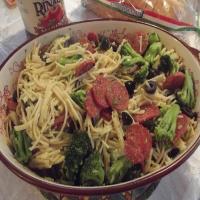 Spaghetti Aglio Olio with olives,peperoni,broccoli_image