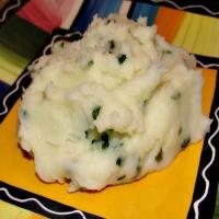 Chive and Buttermilk Mashed Potatoes_image