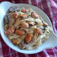 Mussels and Pasta with Creamy Wine Sauce image