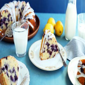 Blueberry Lemon Bundt Cake With Lemon Glaze_image