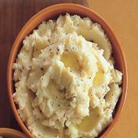 Chipotle-White Cheddar Mashed Potatoes image