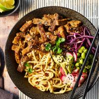 Quorn Steak Strips with Sesame Noodles_image