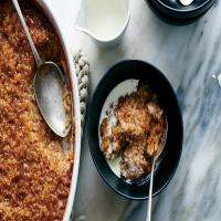 Spiced Irish Oatmeal With Cream and Crunchy Sugar_image