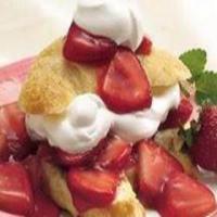 15 Minute Gourmet Strawberry Shortcake Croissants_image